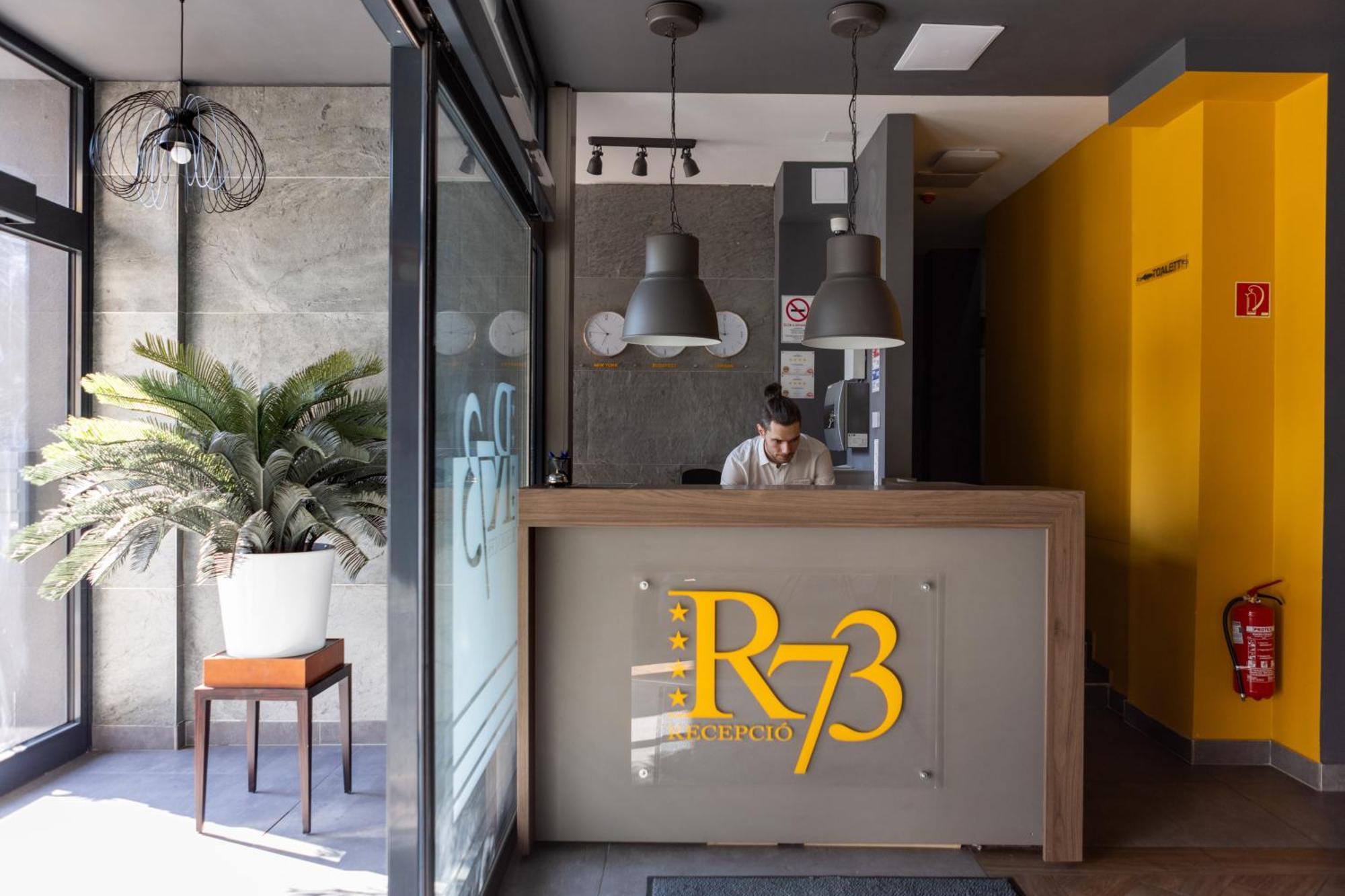 R73 Residences Pécs Extérieur photo